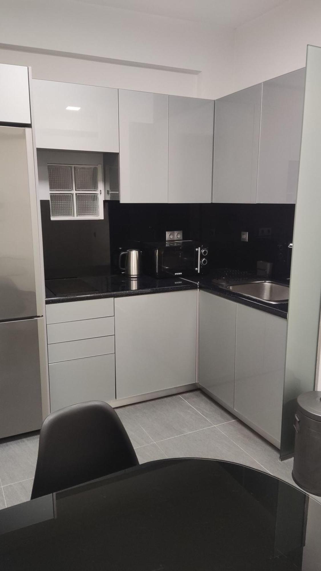 Ermou Downtown Suites By Athens Urban Retreat Bagian luar foto