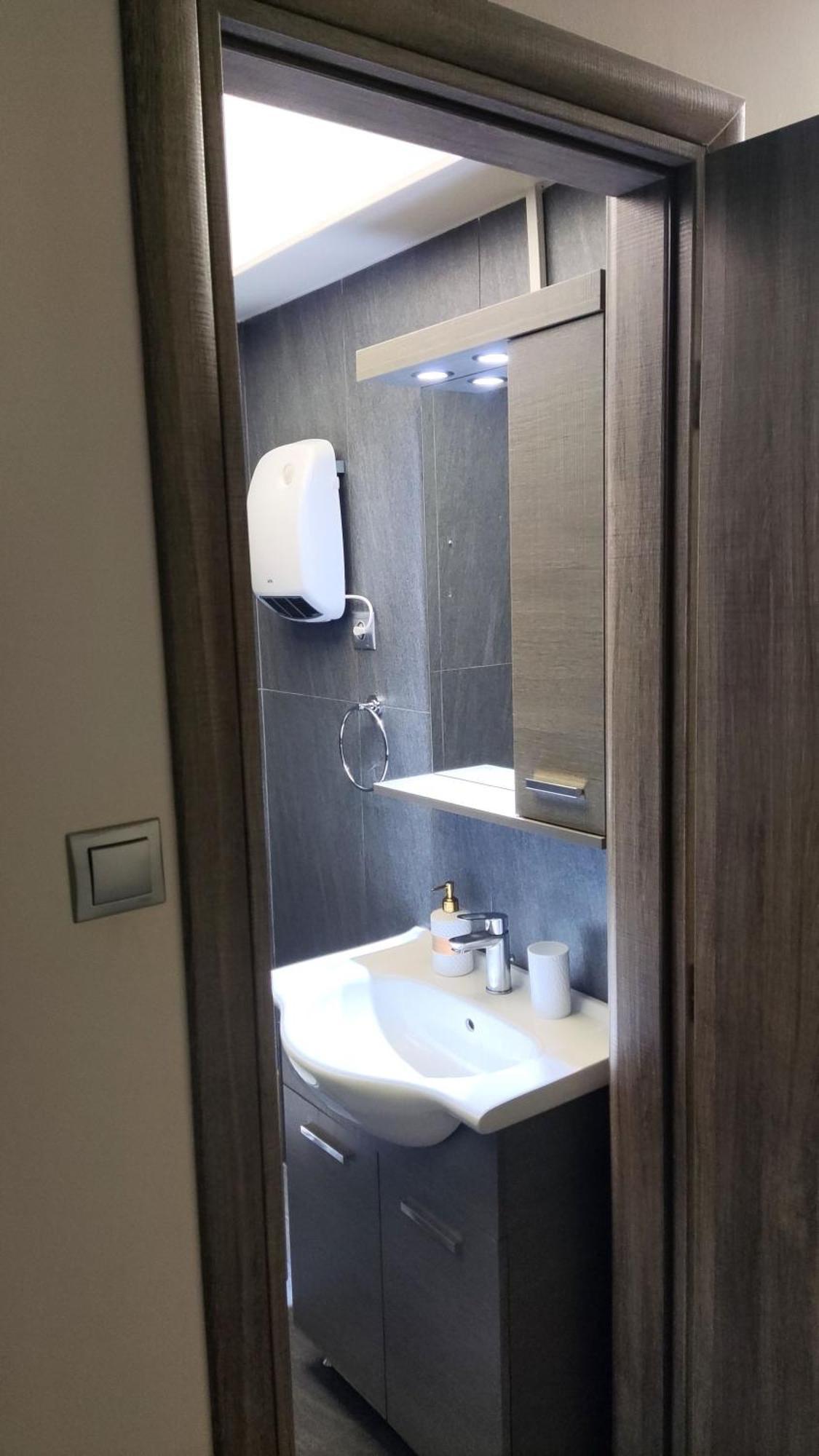 Ermou Downtown Suites By Athens Urban Retreat Bagian luar foto