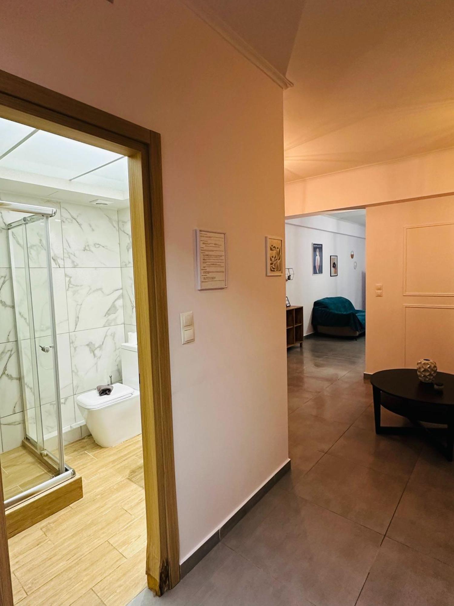 Ermou Downtown Suites By Athens Urban Retreat Bagian luar foto