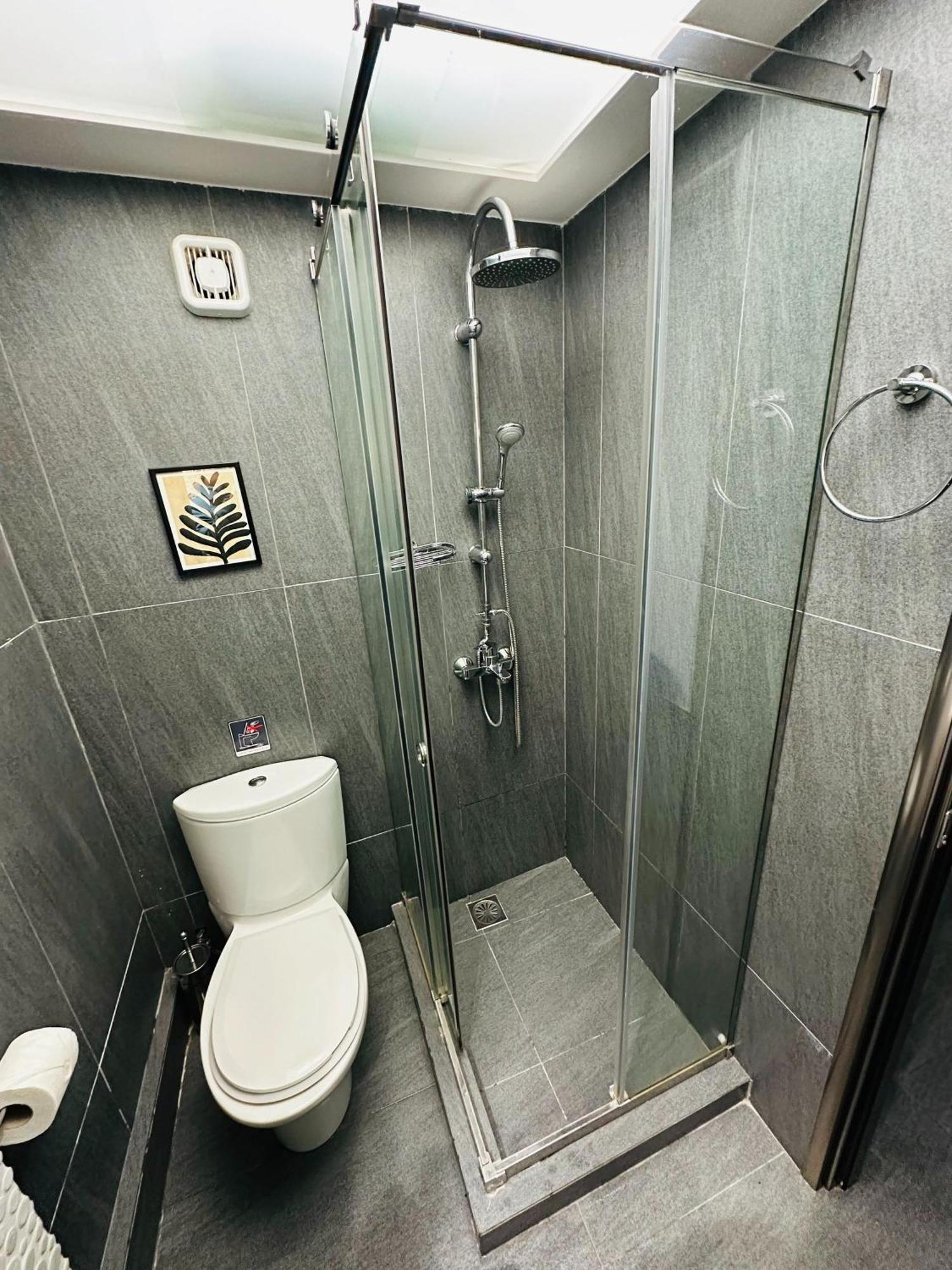 Ermou Downtown Suites By Athens Urban Retreat Bagian luar foto