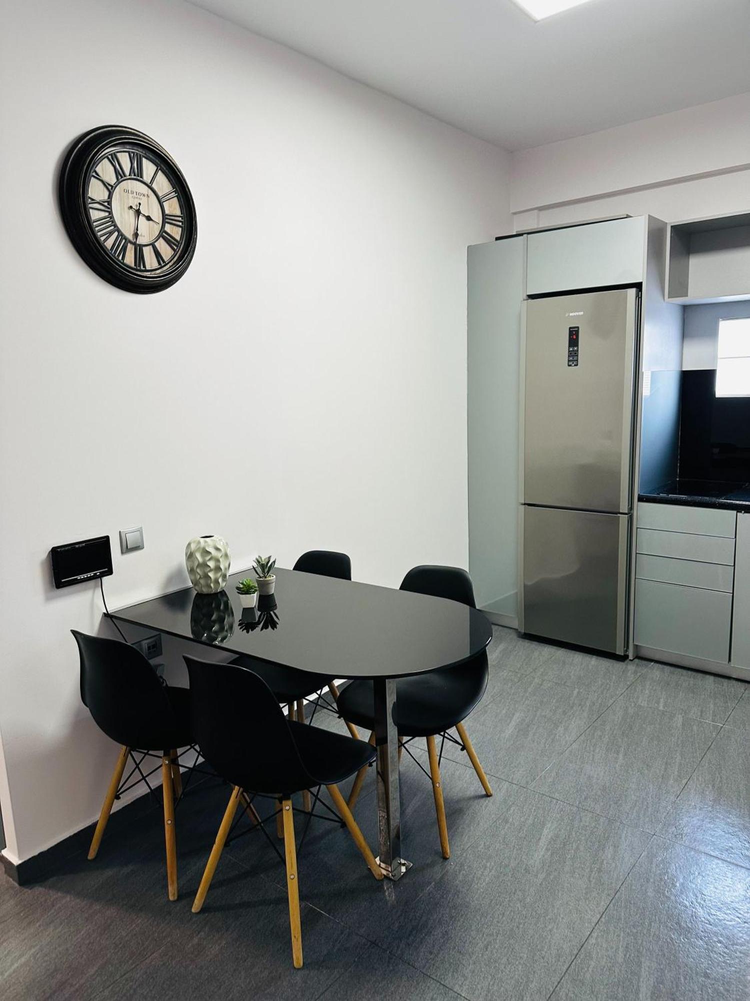 Ermou Downtown Suites By Athens Urban Retreat Bagian luar foto